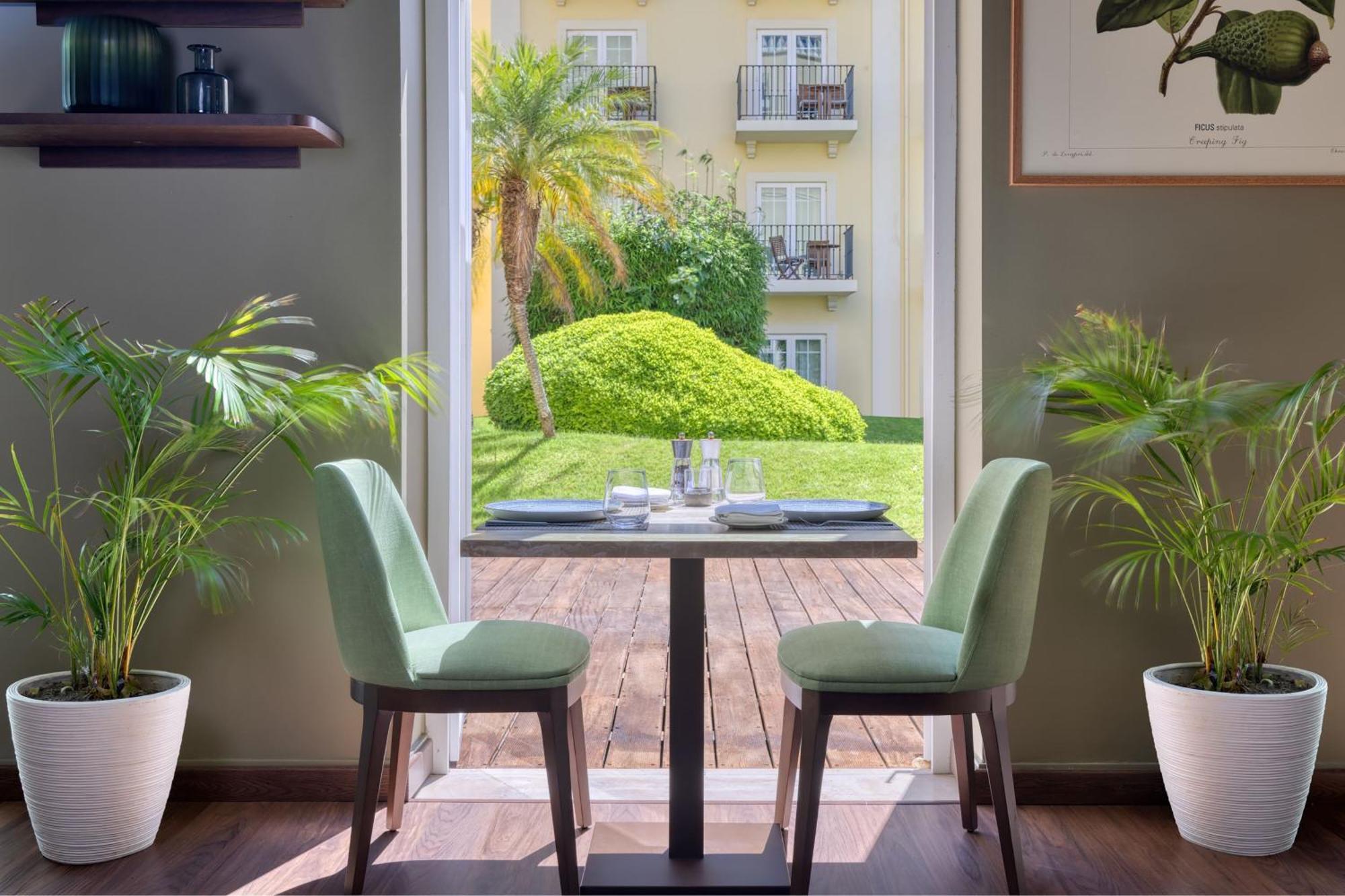 Domes Lake Algarve, Autograph Collection Vilamoura Dış mekan fotoğraf The Garden Grill