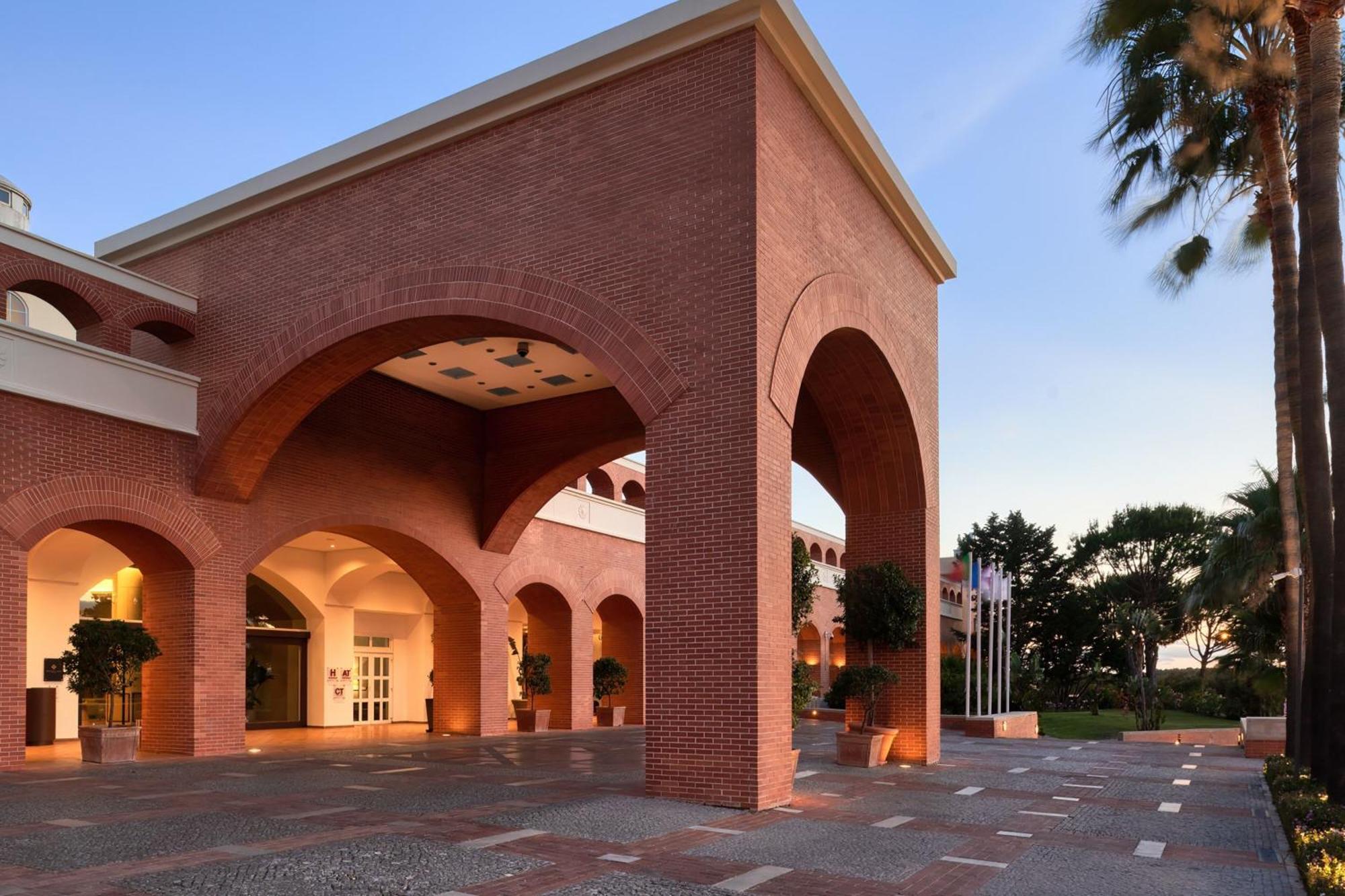 Domes Lake Algarve, Autograph Collection Vilamoura Dış mekan fotoğraf The hotel's entrance