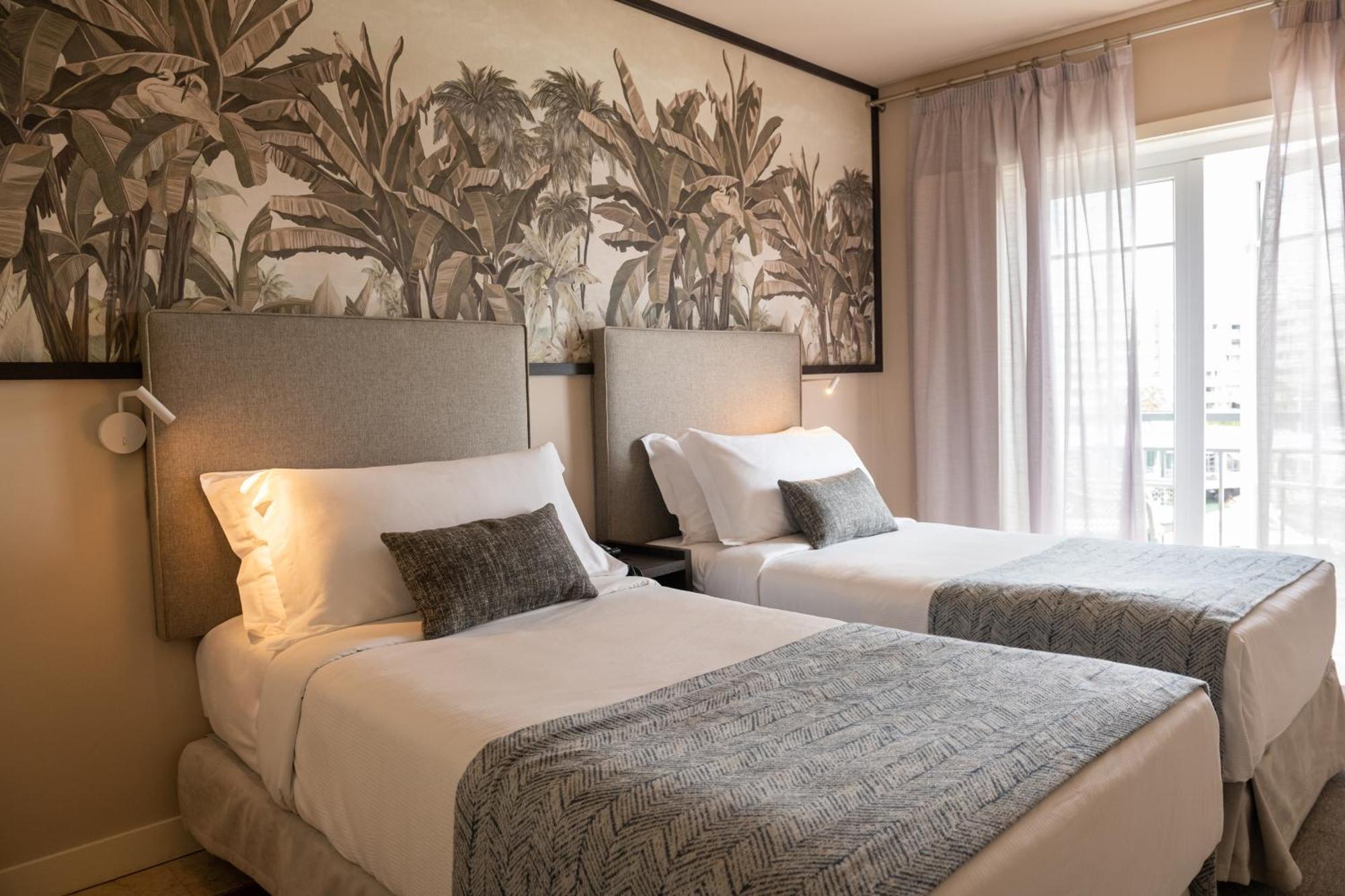 Domes Lake Algarve, Autograph Collection Vilamoura Dış mekan fotoğraf A bedroom at the hotel